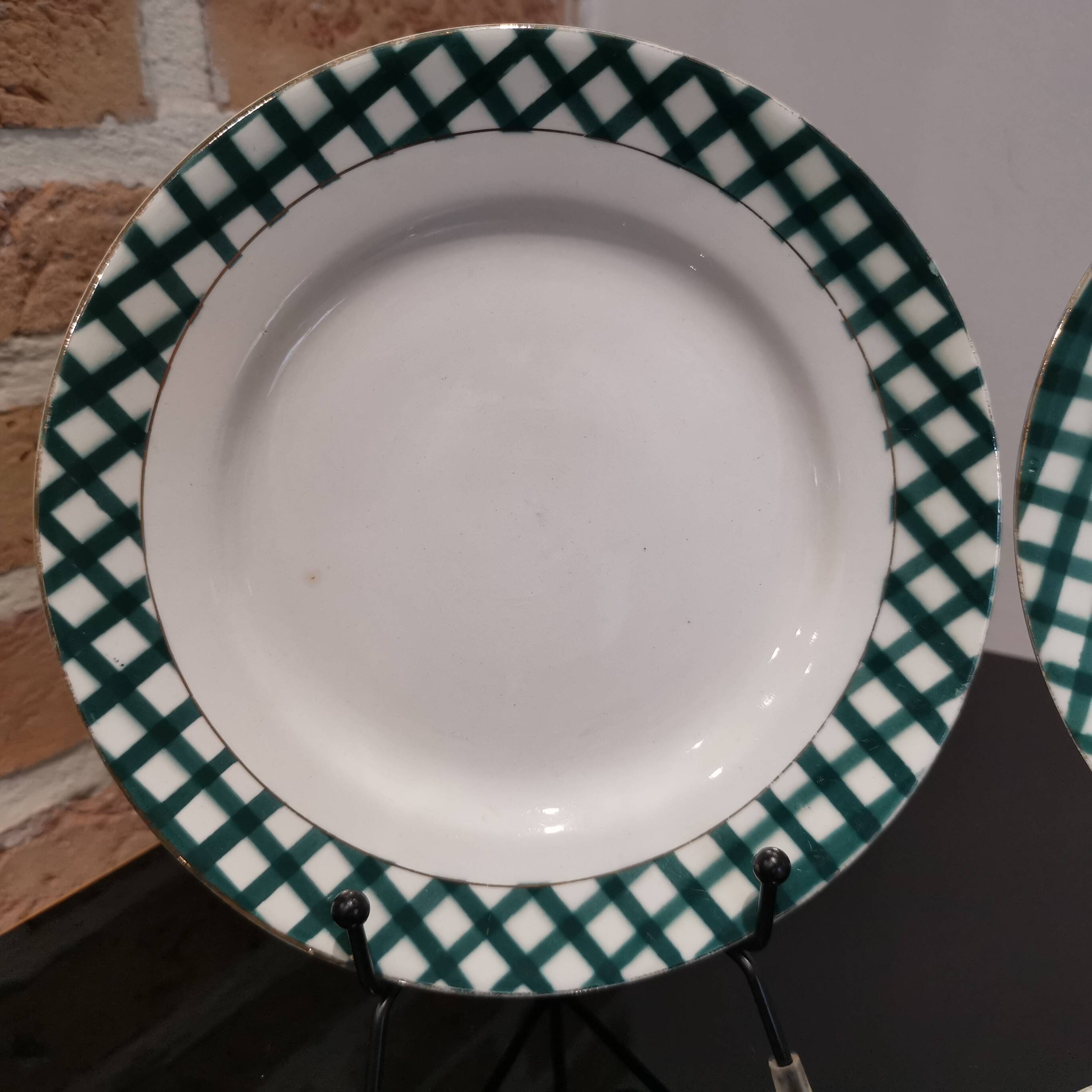 4 Sarreguemines and Digoin Scossais dessert plates