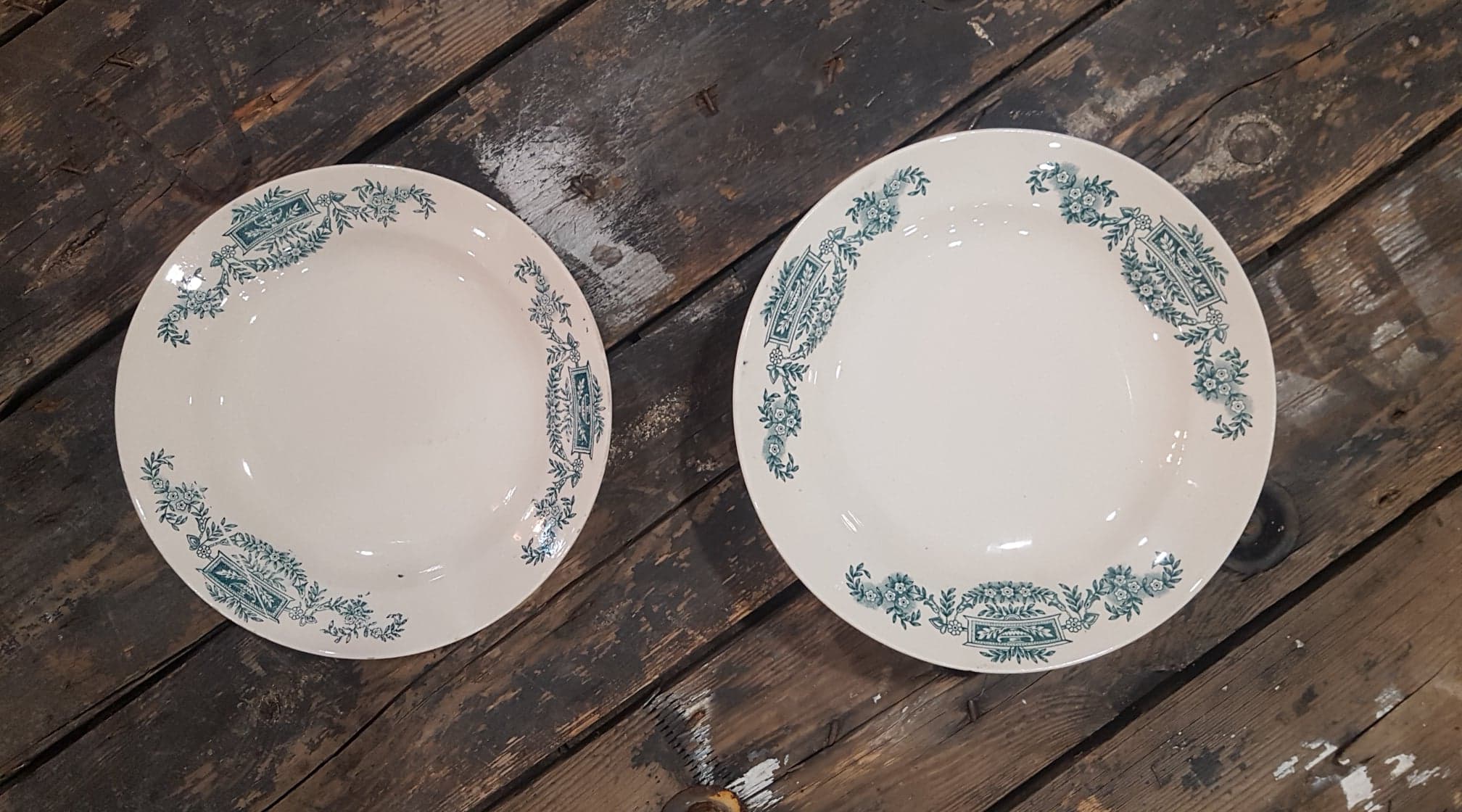 Lot de 8 assiettes en Terre de Fer Longchamp modèle Lutèce
