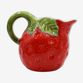 Pitcher slurry in the shape of a strawberry