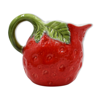 Pitcher slurry in the shape of a strawberry