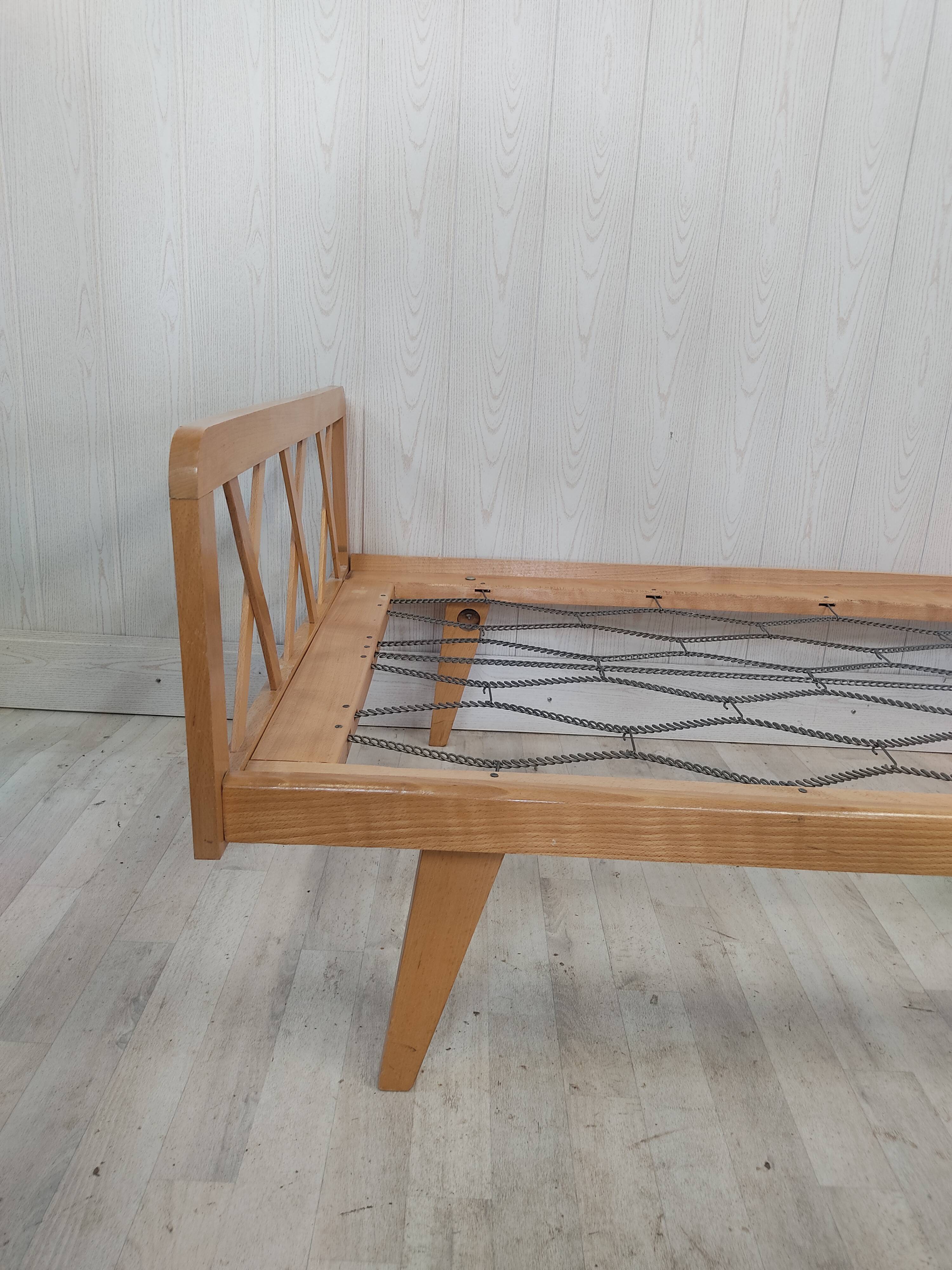 Sofa bed daybed compass feet 90x190cm