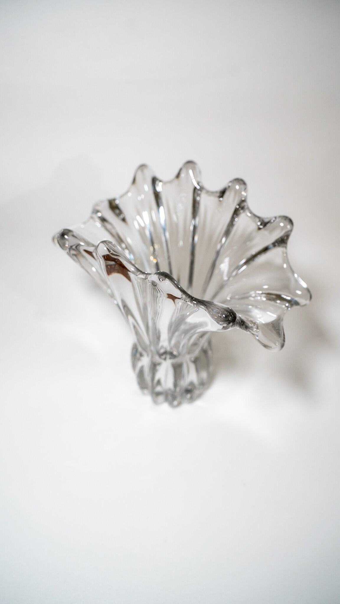Transparent vintage corolla vase in woven Italian crystal, 50s