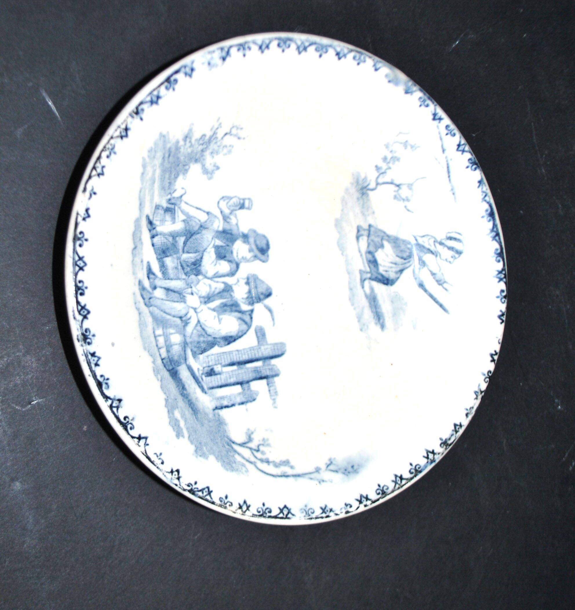 Miniature illustrated blue bread plate 12.5 cm Creil Montereau dollhouse