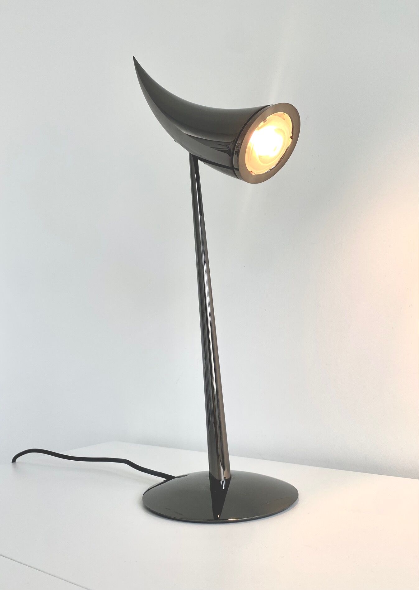 Ara lamp by Philippe Starck , flos, 1988