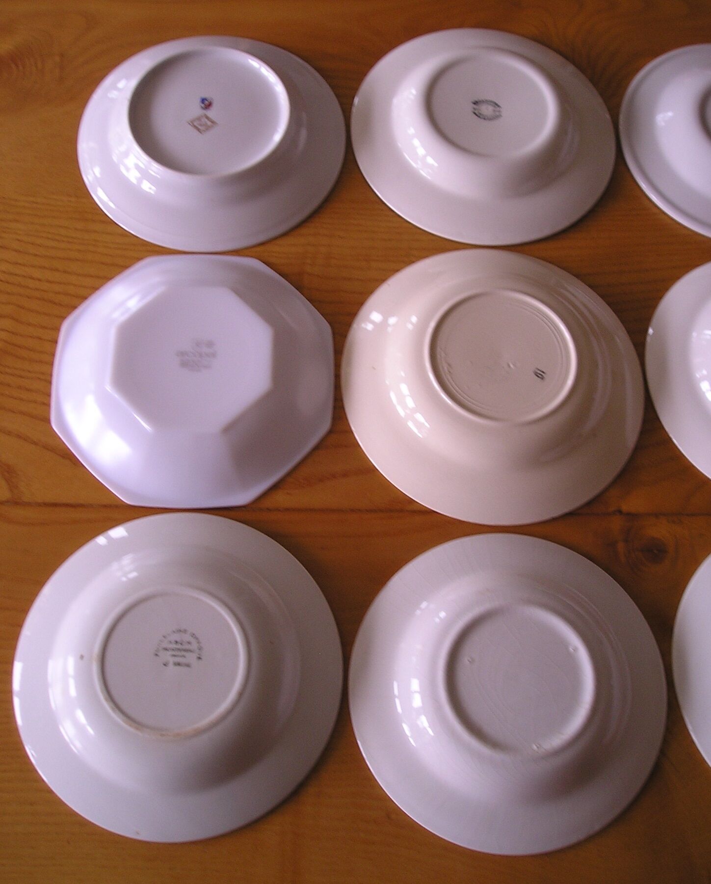 Set of 12 different hollow plates