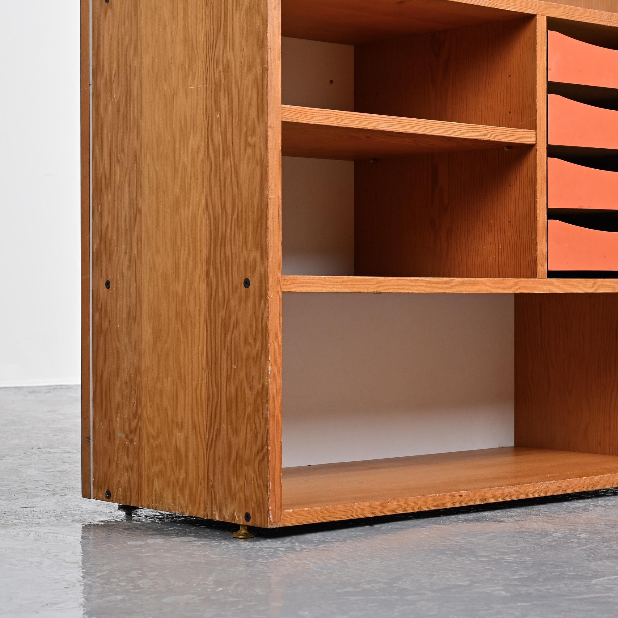 Wooden library by Pierre Guariche for Negroni, La Plagne, 1960s