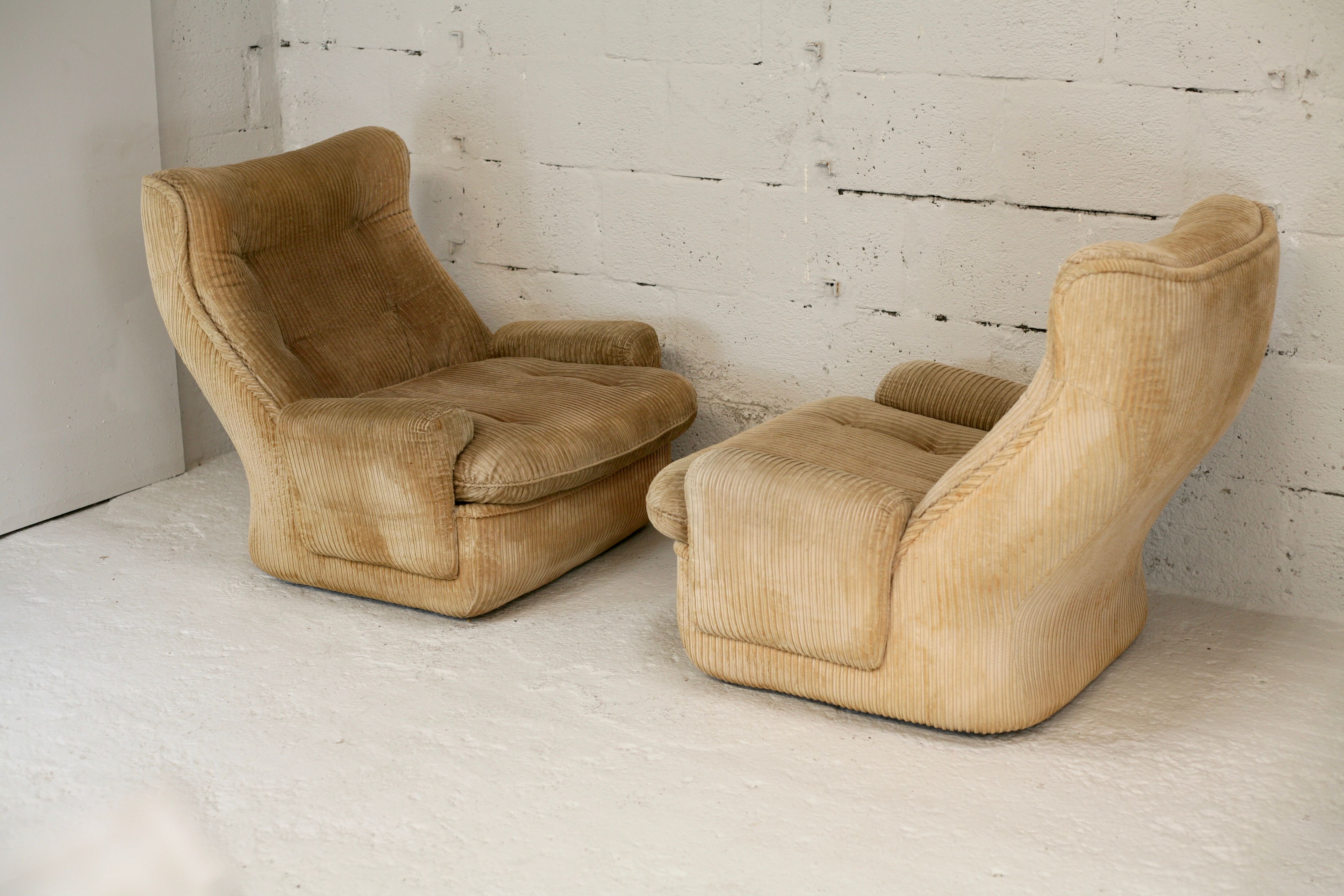 Pair of armchairs by michel cadestin, airborne edition, fiberglass and beige velvet, circa 1970