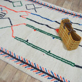 Tapis berbère coloré fait main 251 x 150 cm