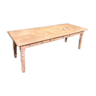 Grande table en pin blanchi