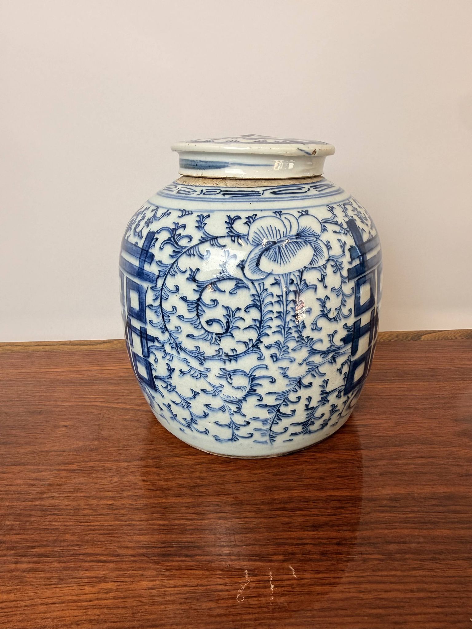 Chinese ginger jar in blue and white porcelain