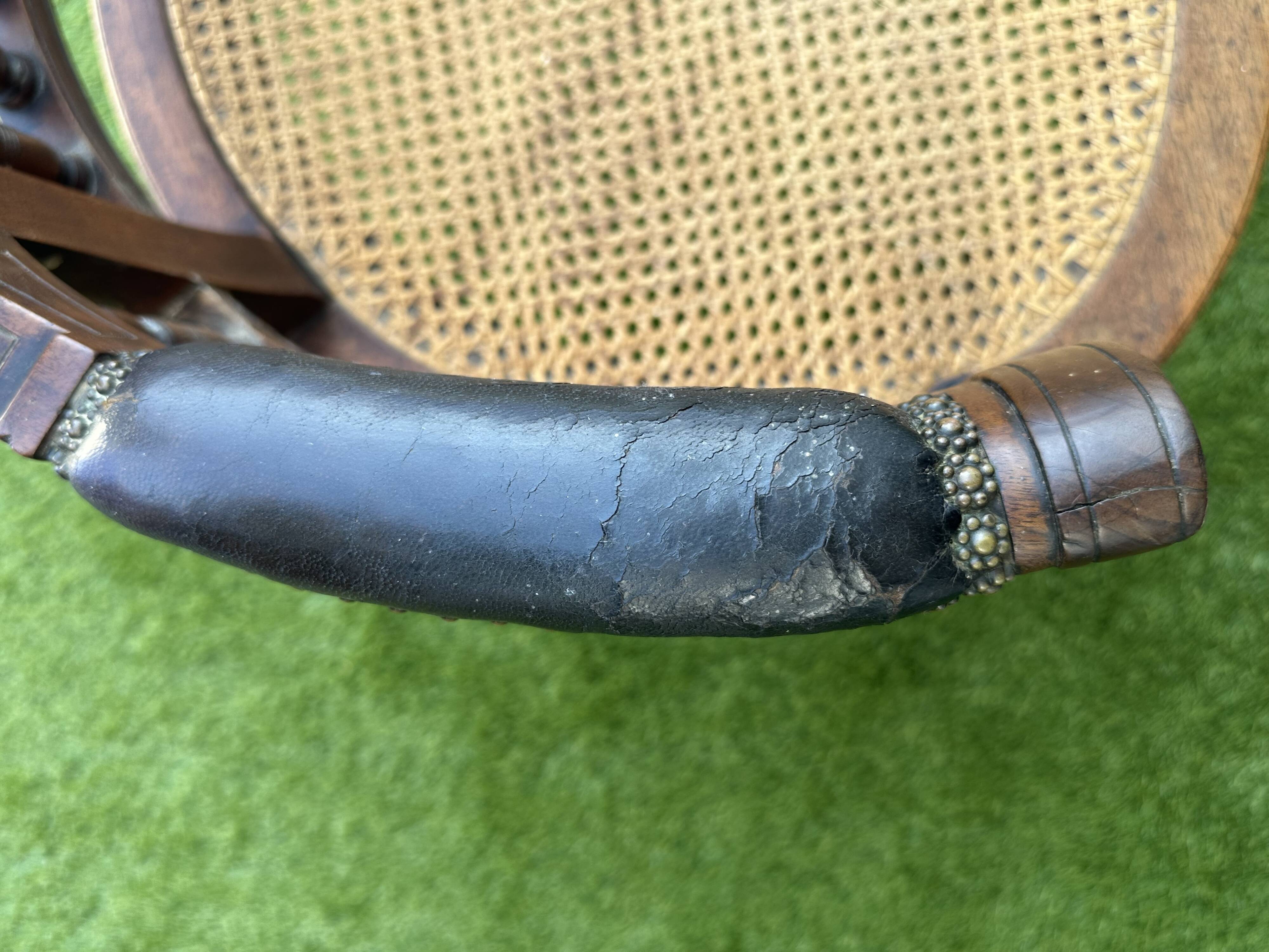 Napoleon III office chair in solid wood