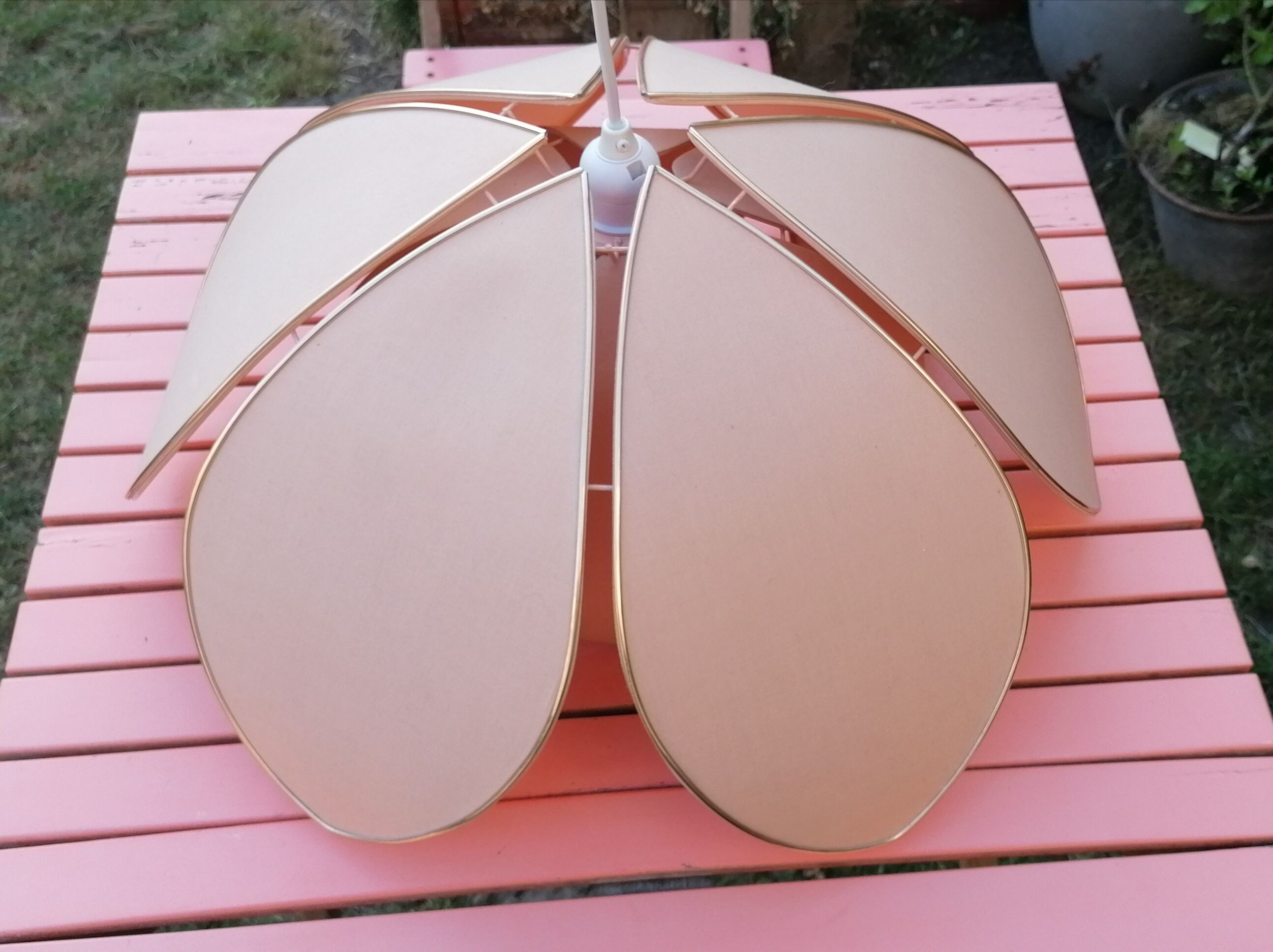 Hanging Altus Robert de Schuytener, lotus flower lamp, vintage pink 60s brass