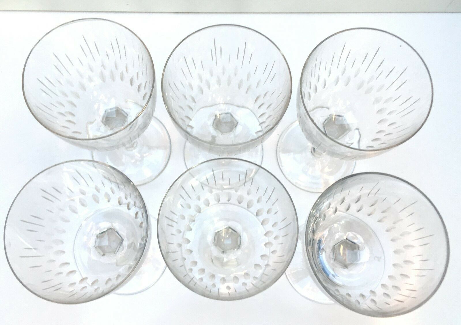 Lot of six crystal glasses cisele on foot has 6 odds France glasses
