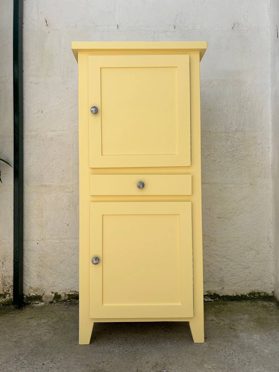 Buffet haut en bois peint (rénové)