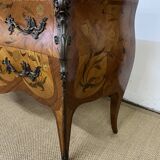 Louis XV style inlaid chest of drawers