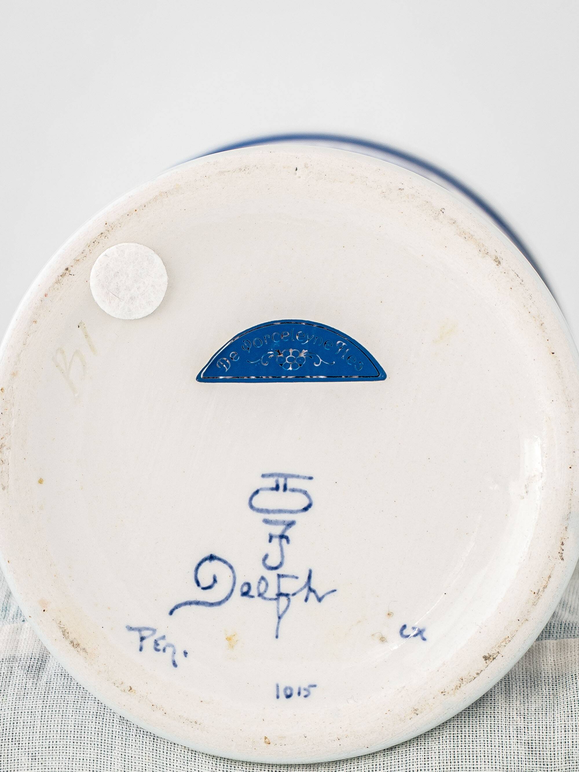 Royal Delft Blue, White, and Green Chinoiserie Bird Table Lamp, 1979