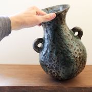 Vase à oreilles en céramique d'Accolay