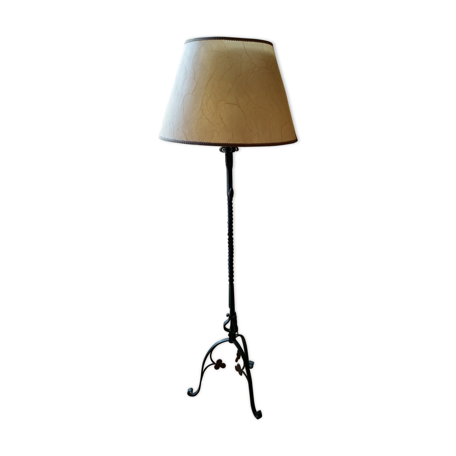 Lampadaire en fer forgé tripode des années 50