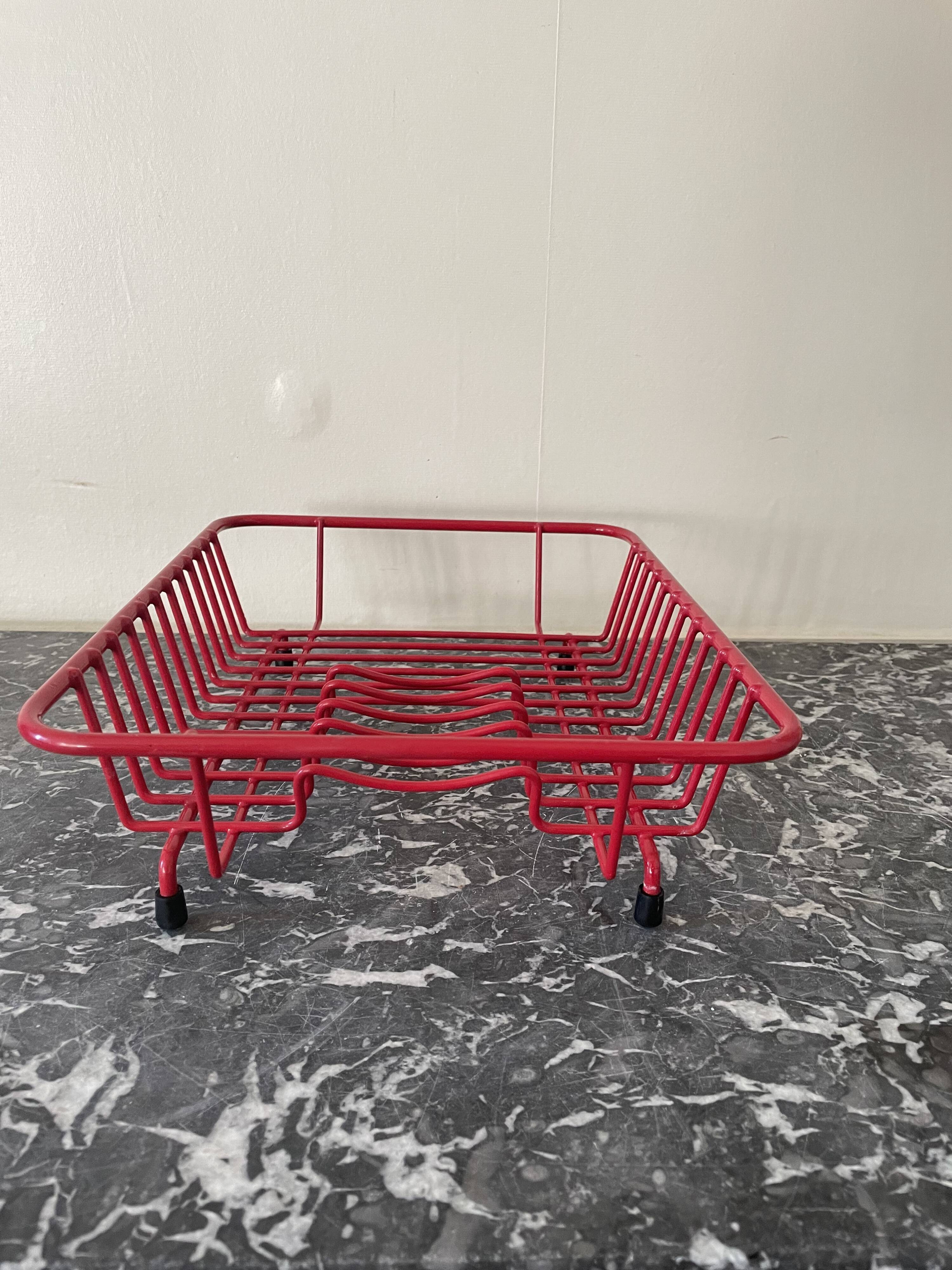 Plasticized metal dish rack