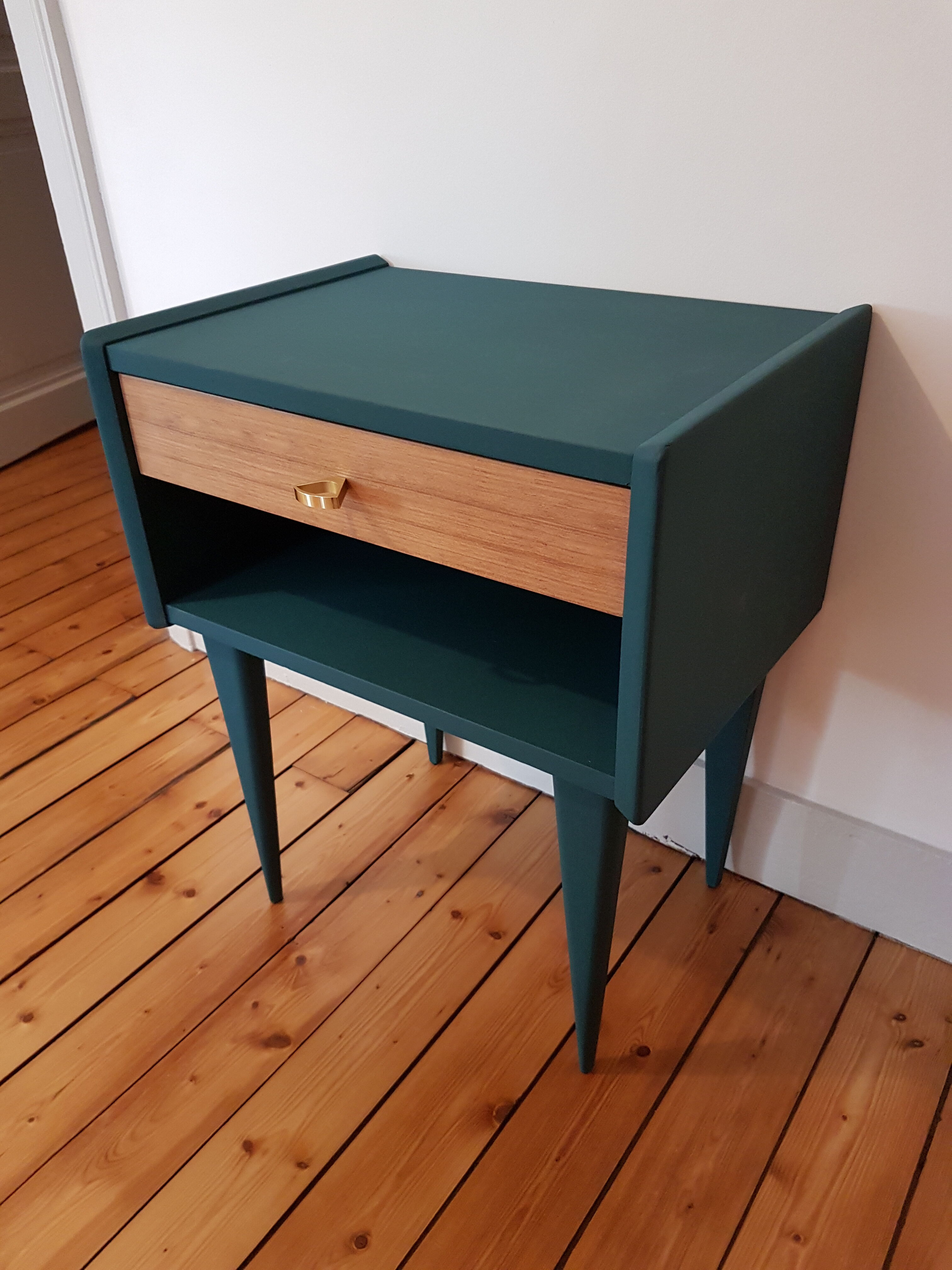 Scandinavian bedside