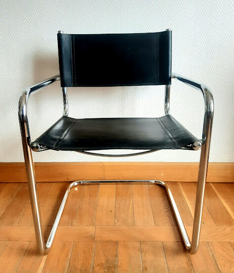 Cantilever design armchair in tubular steel 1970