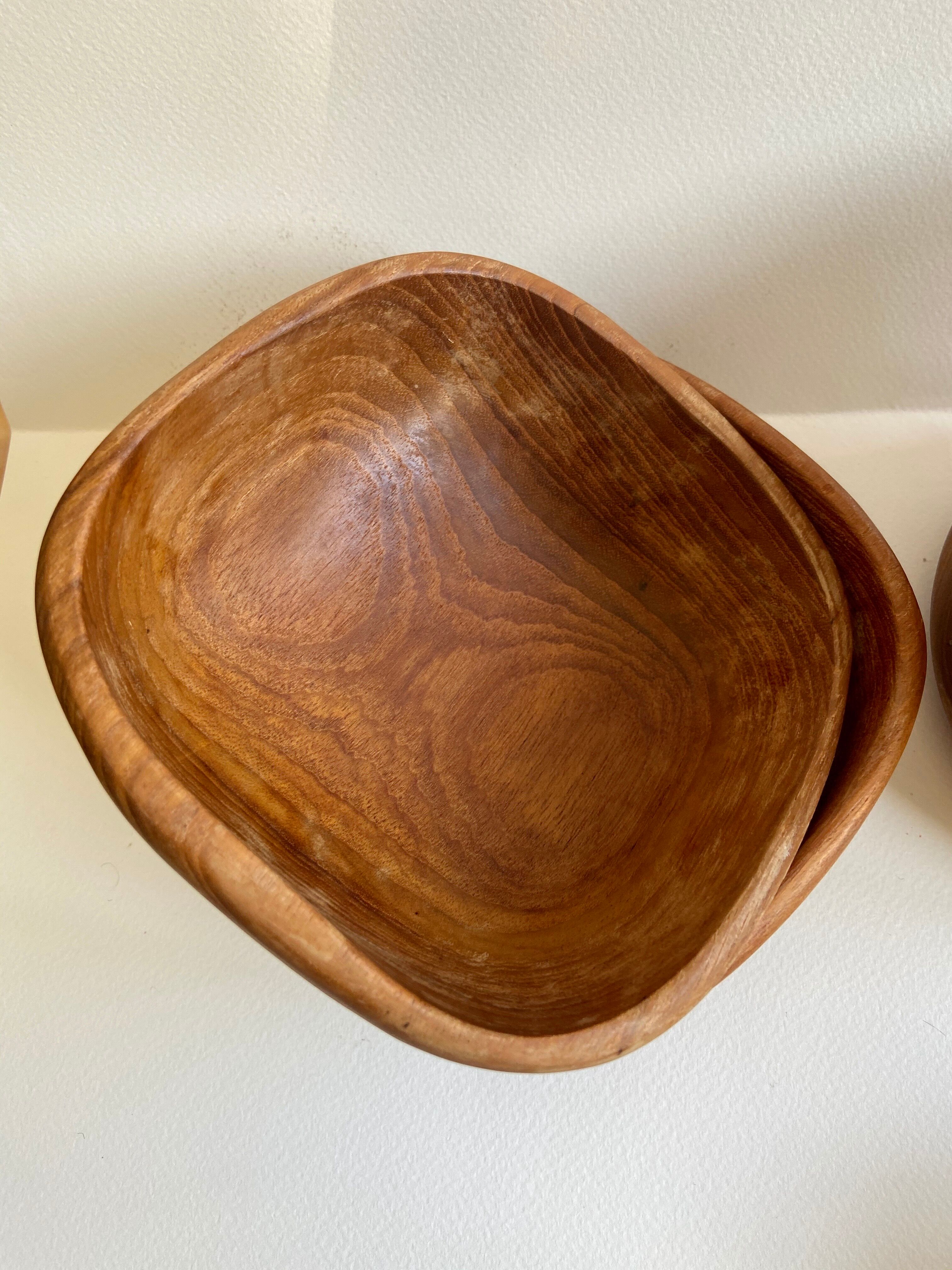 Set of 5 wooden ramekins