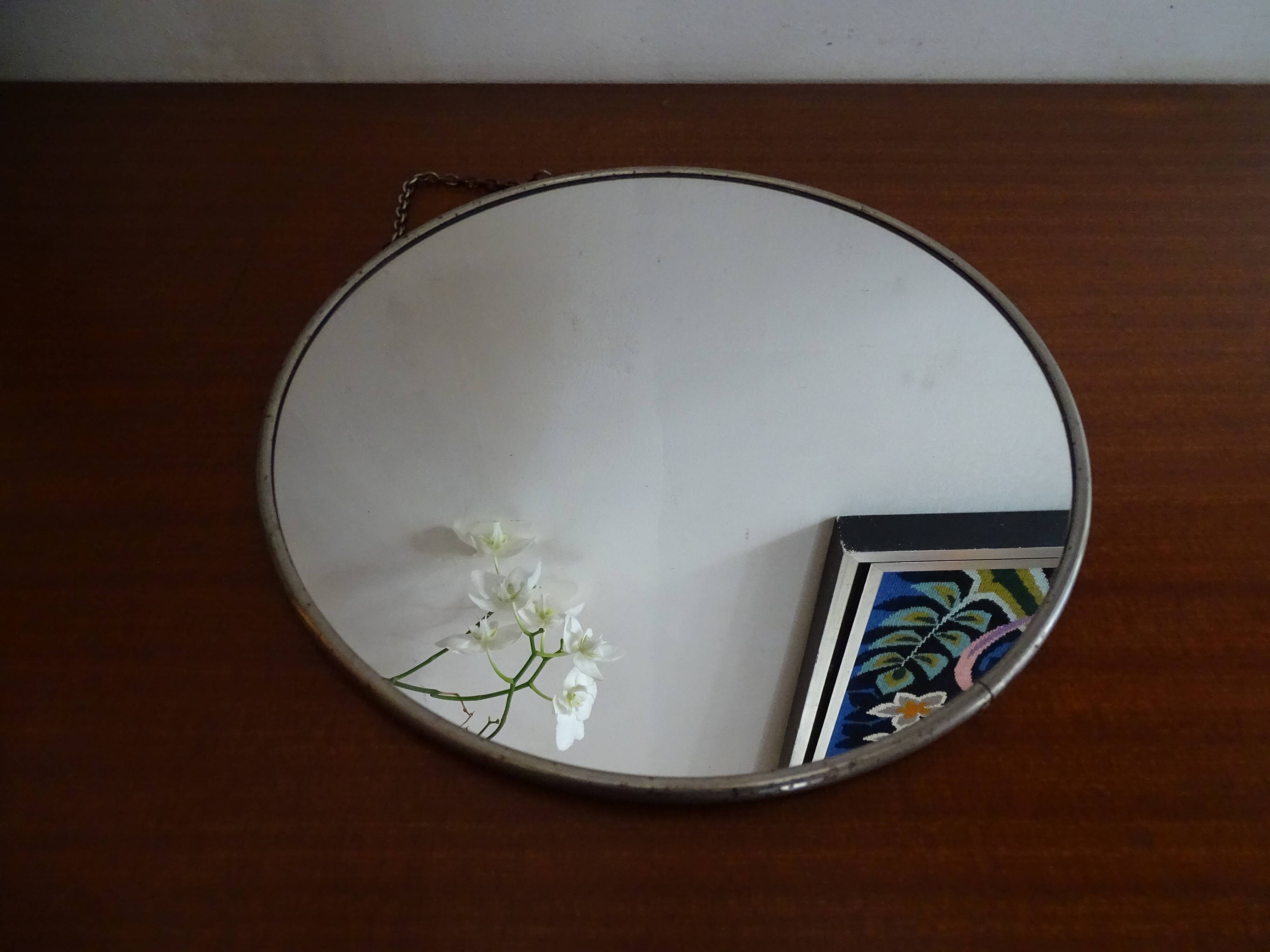 Round barber mirror 28.5 cm vintage 1960