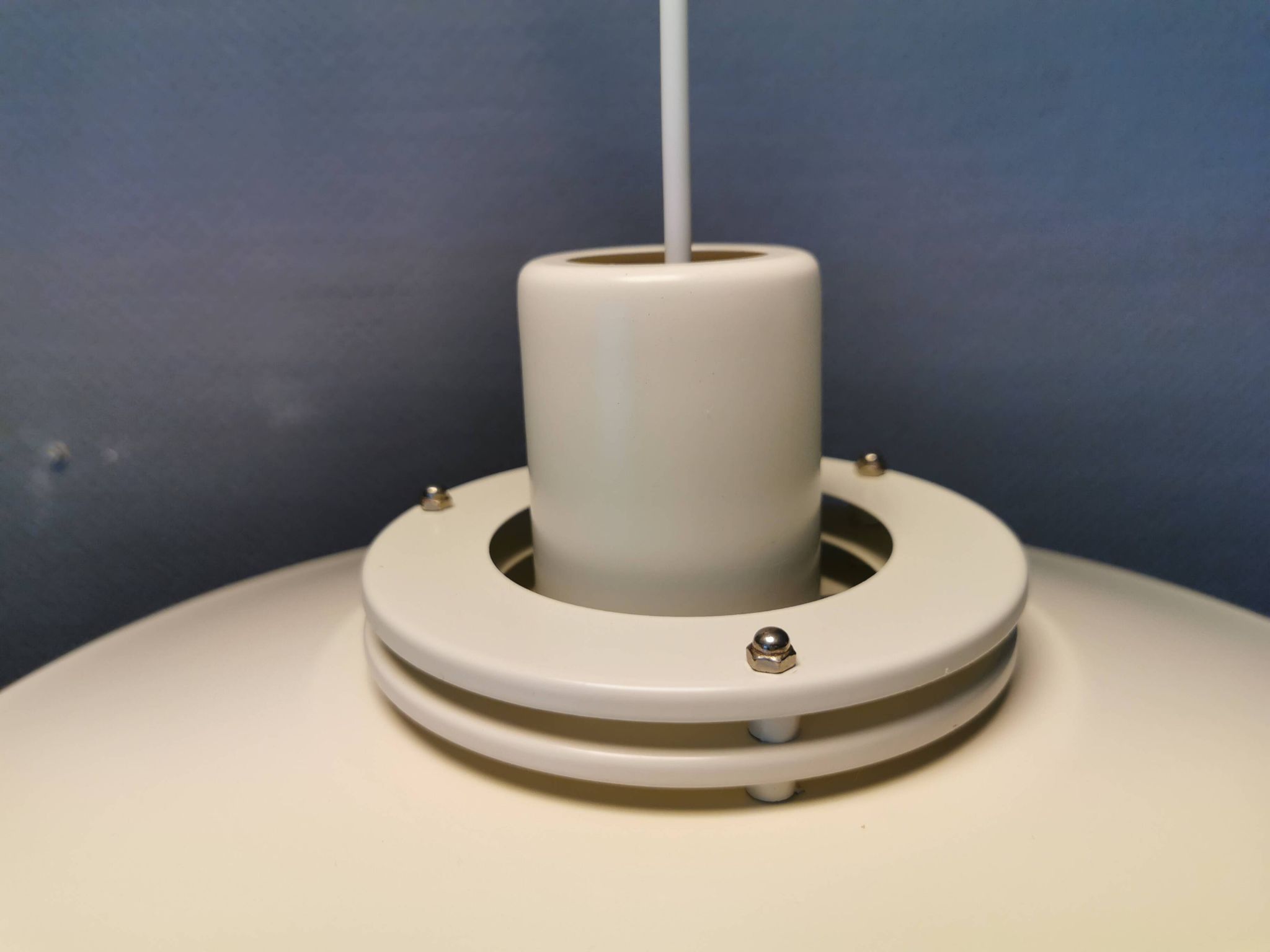 Danish Hanging lamp in white lacquered metal (not shiny white more cracked white) 1980s