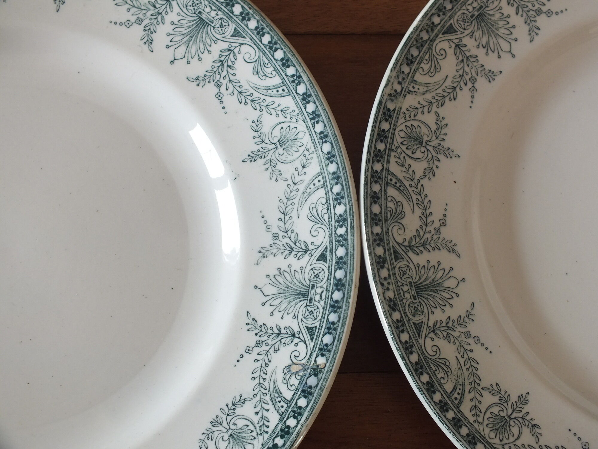 6 Flat plates in Iron Earth Moulin des Loups model Wilbur Lot 3