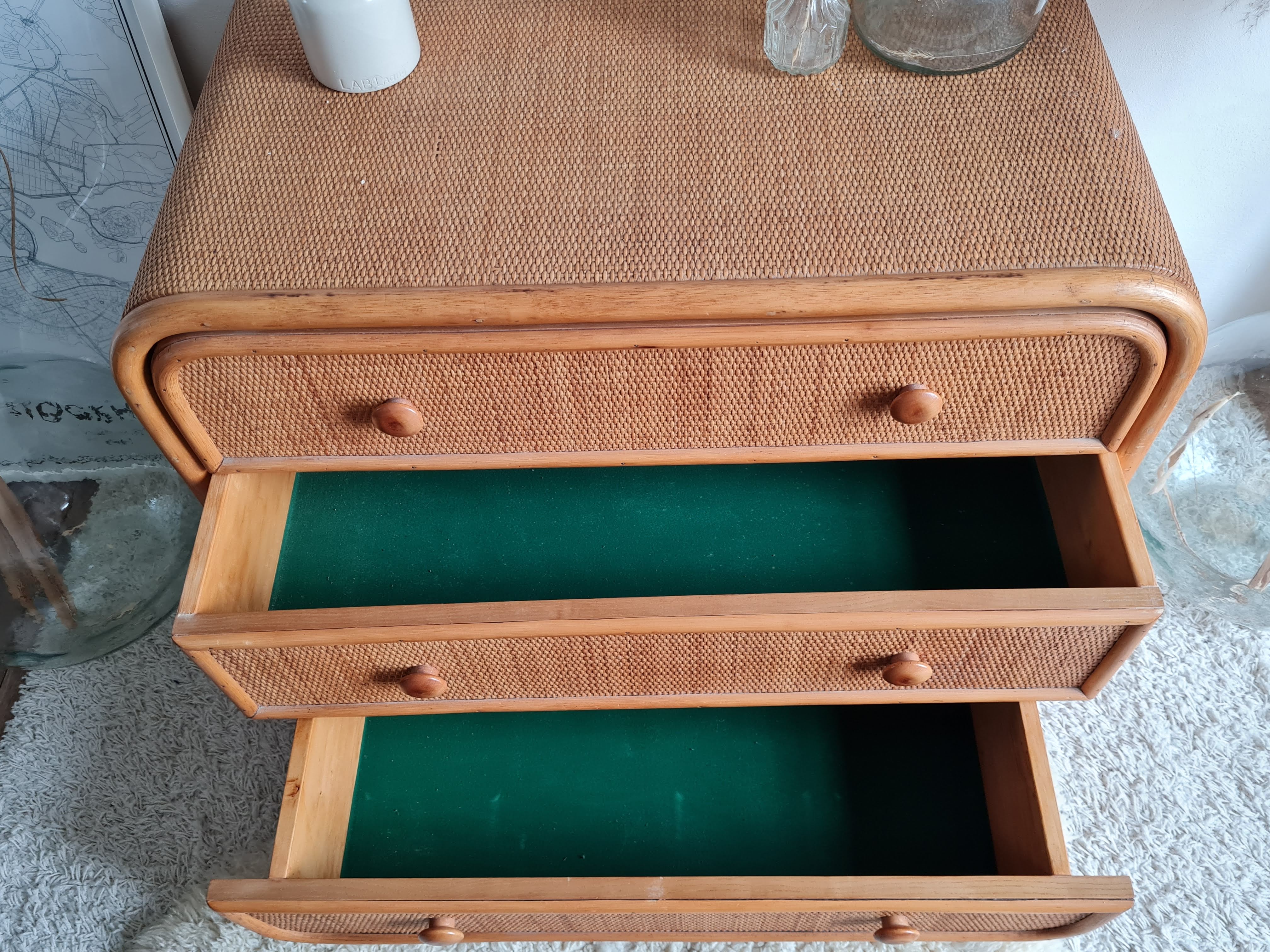 Commode en rotin vintage années 60