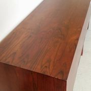 Enfilade M501 en palissandre par Gianfranco Frattini pour Bernini