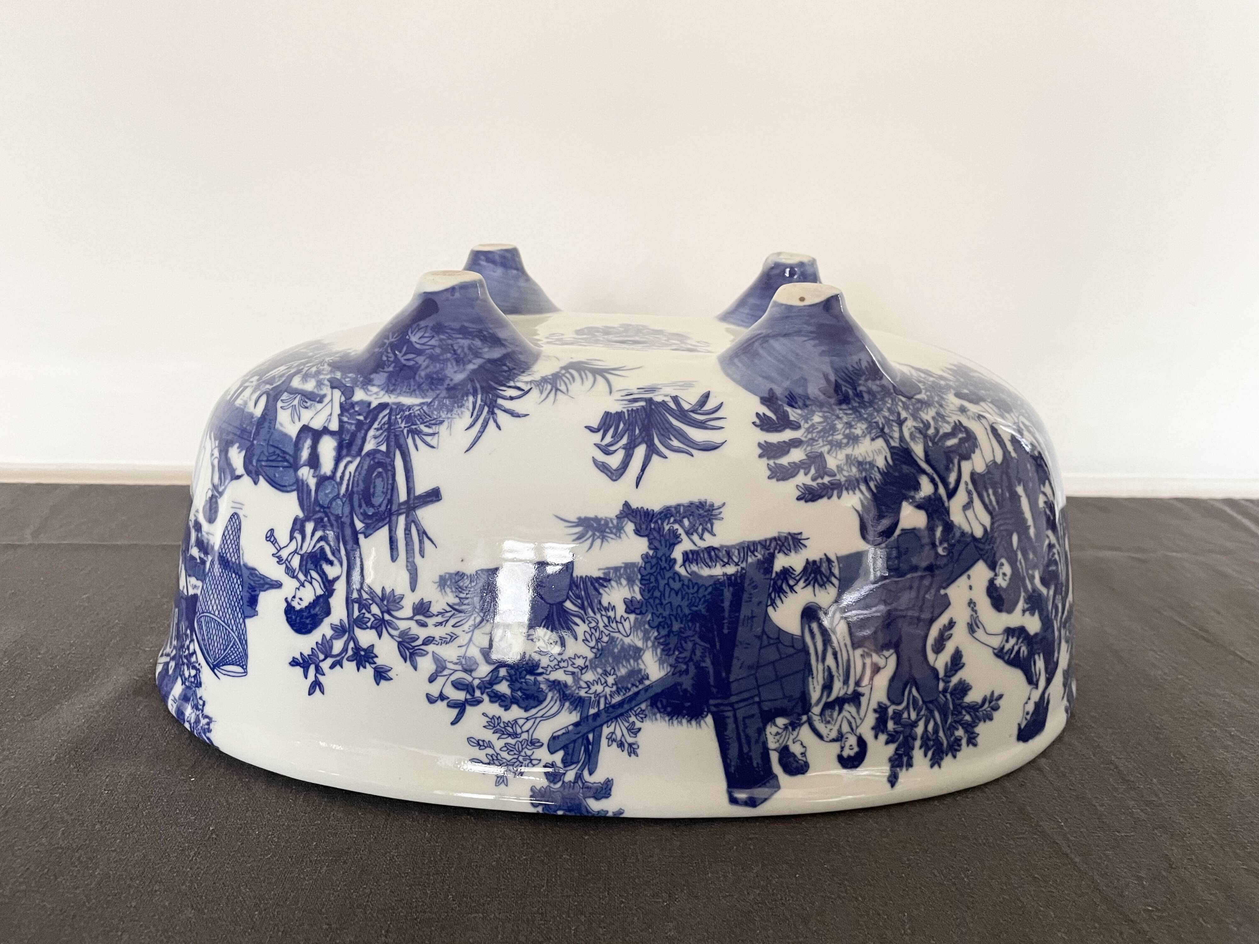 XXL Victoria Ware IronStone planter.