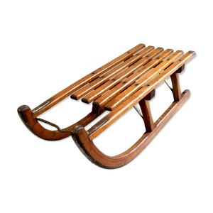 Luge ancienne en chêne