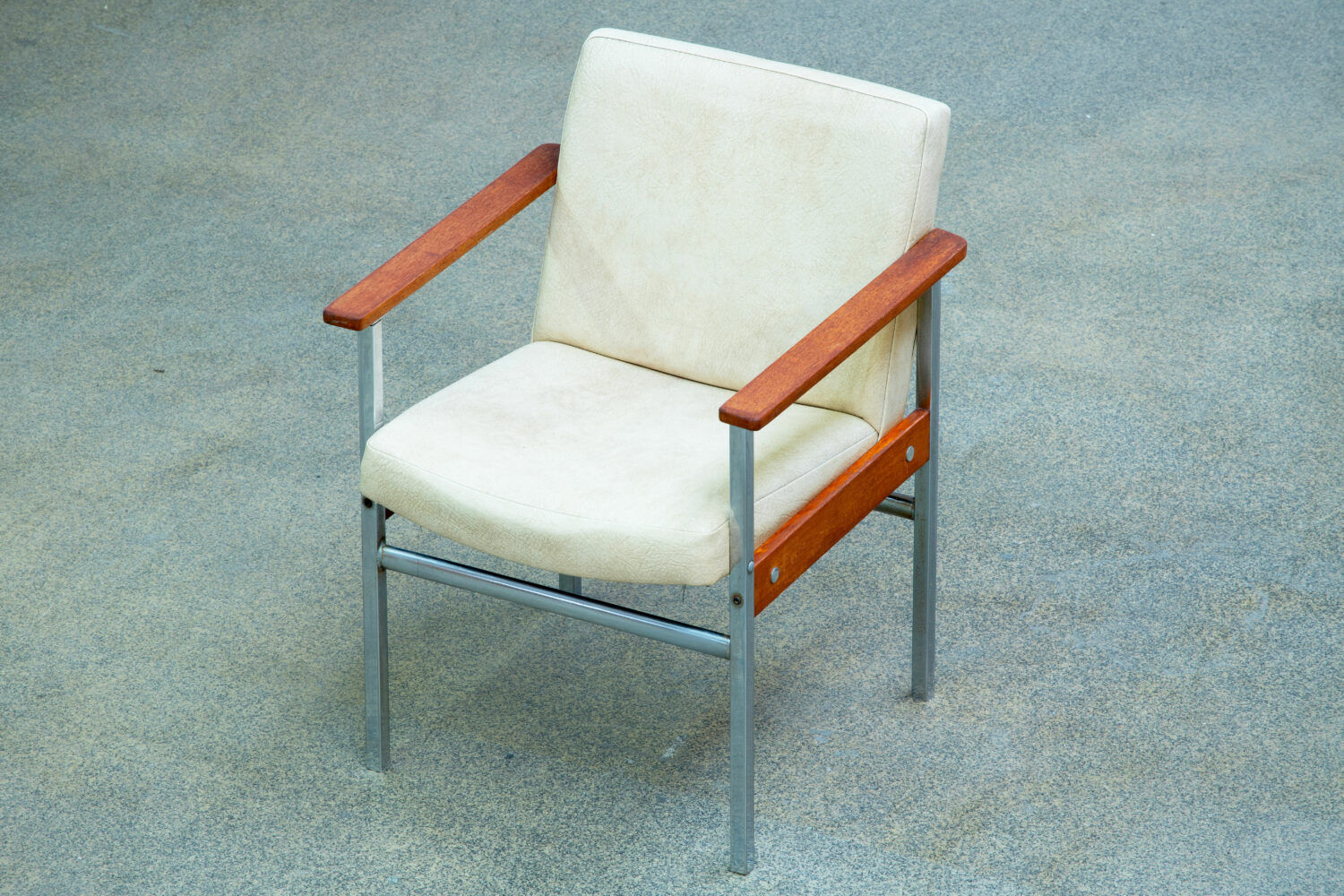 Vintage Scandinavian armchair 1960