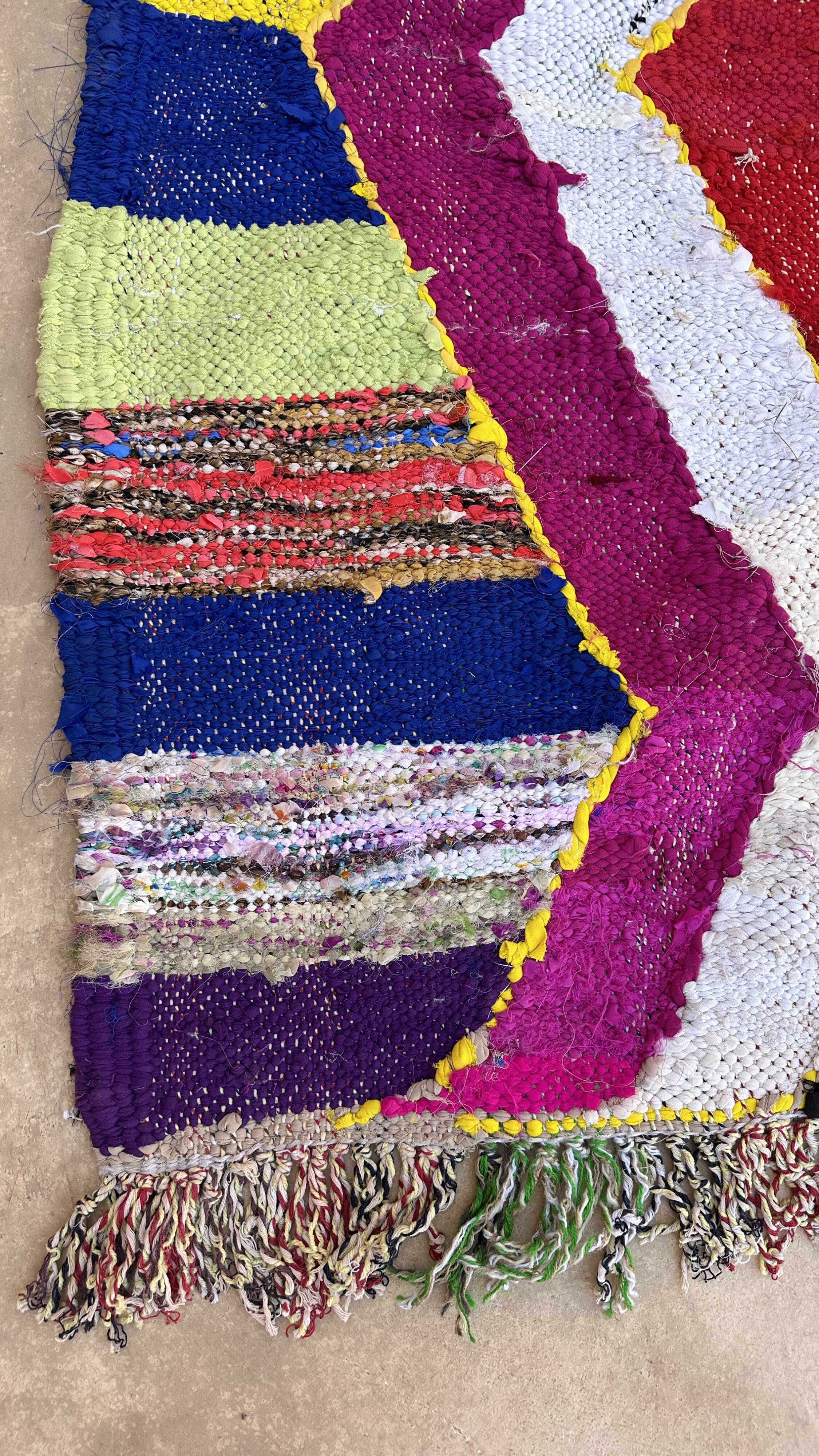 Colorful Moroccan rug - 140 x 269 cm