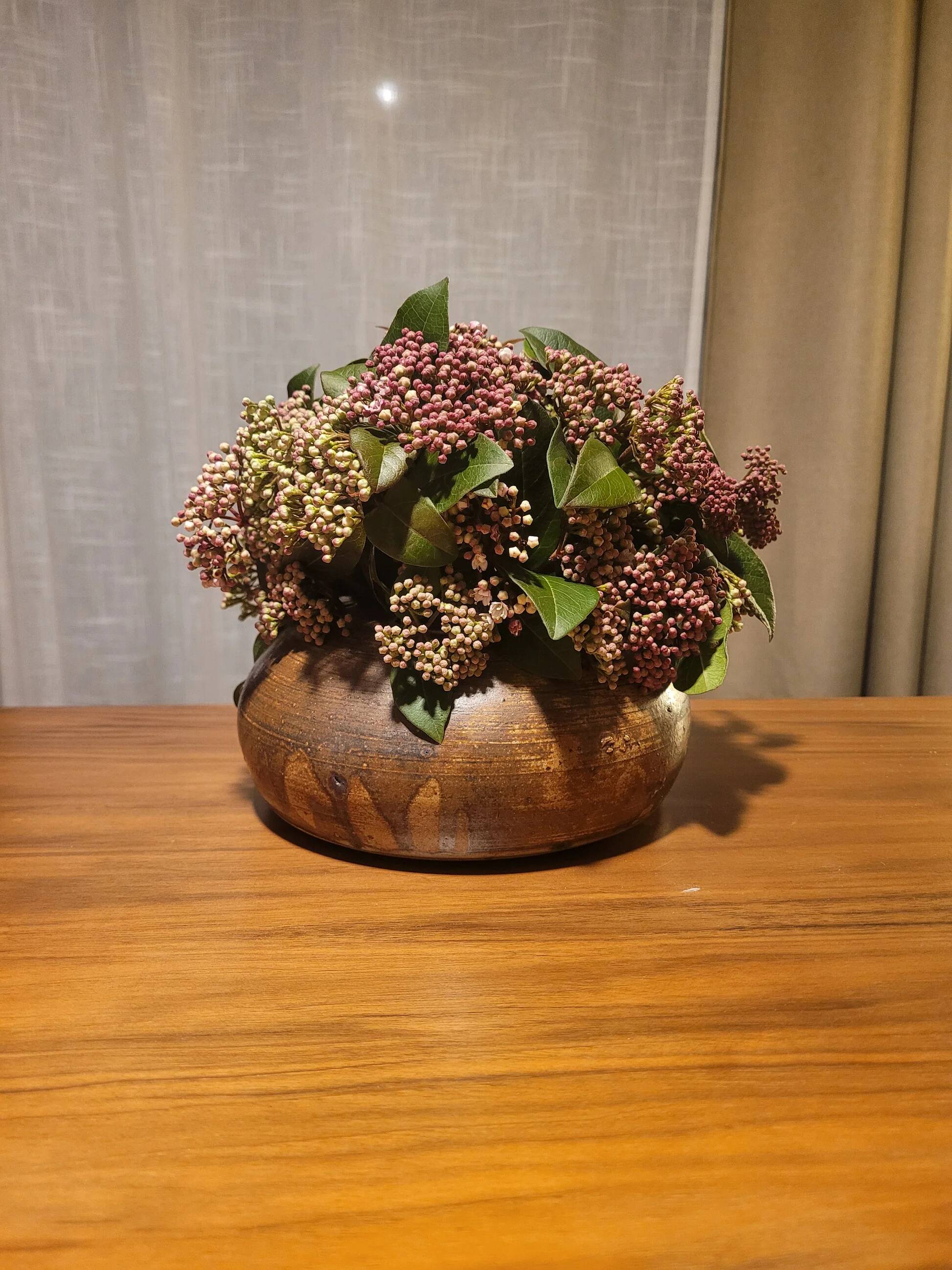 Vintage ceramic flower holder cushion