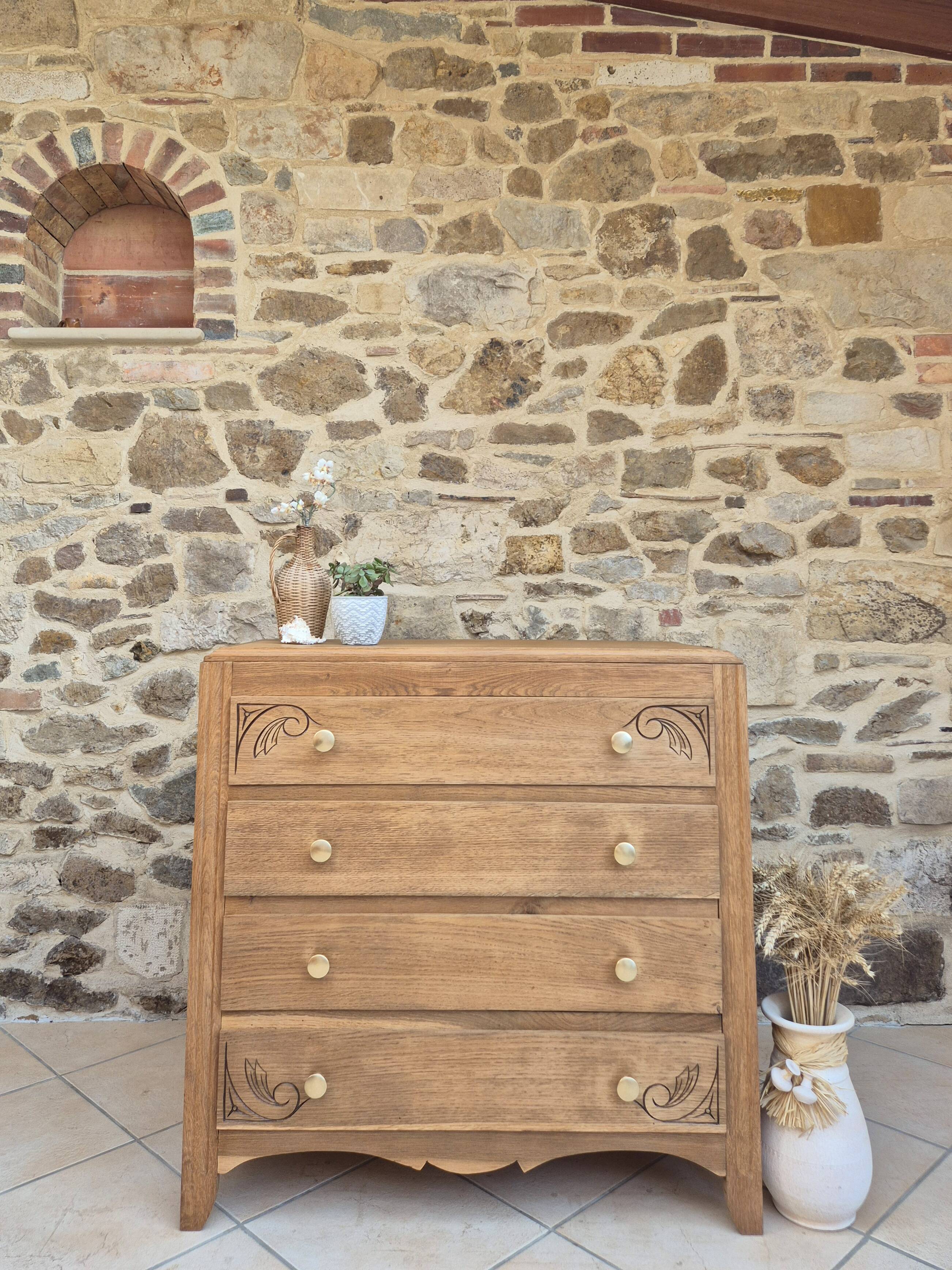 Art Deco chest of drawers