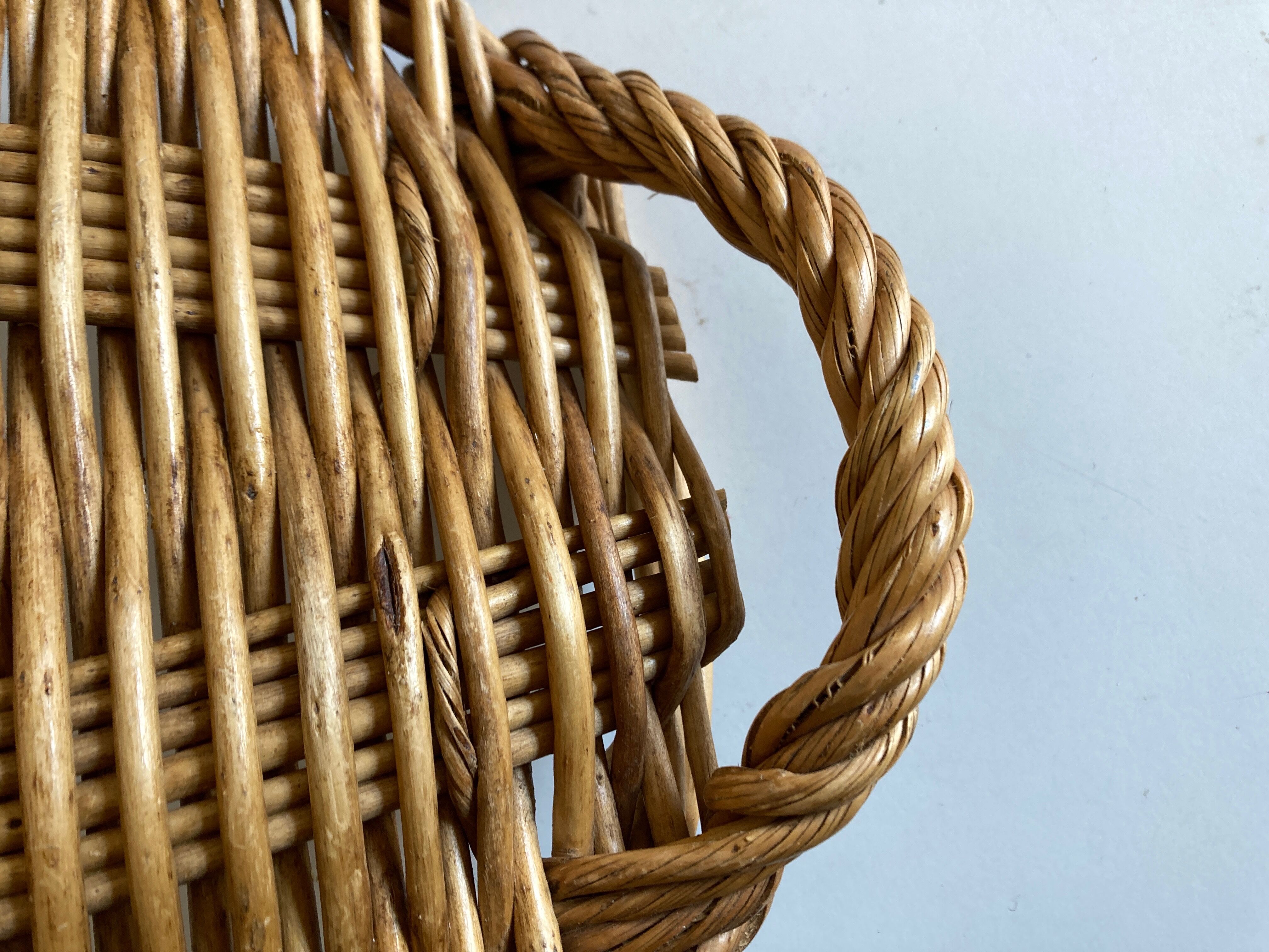 Wicker top 1960