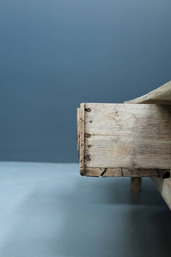 Table basse de ferme espagnole, début du XIXe siècle - Table en chêne, antiquité