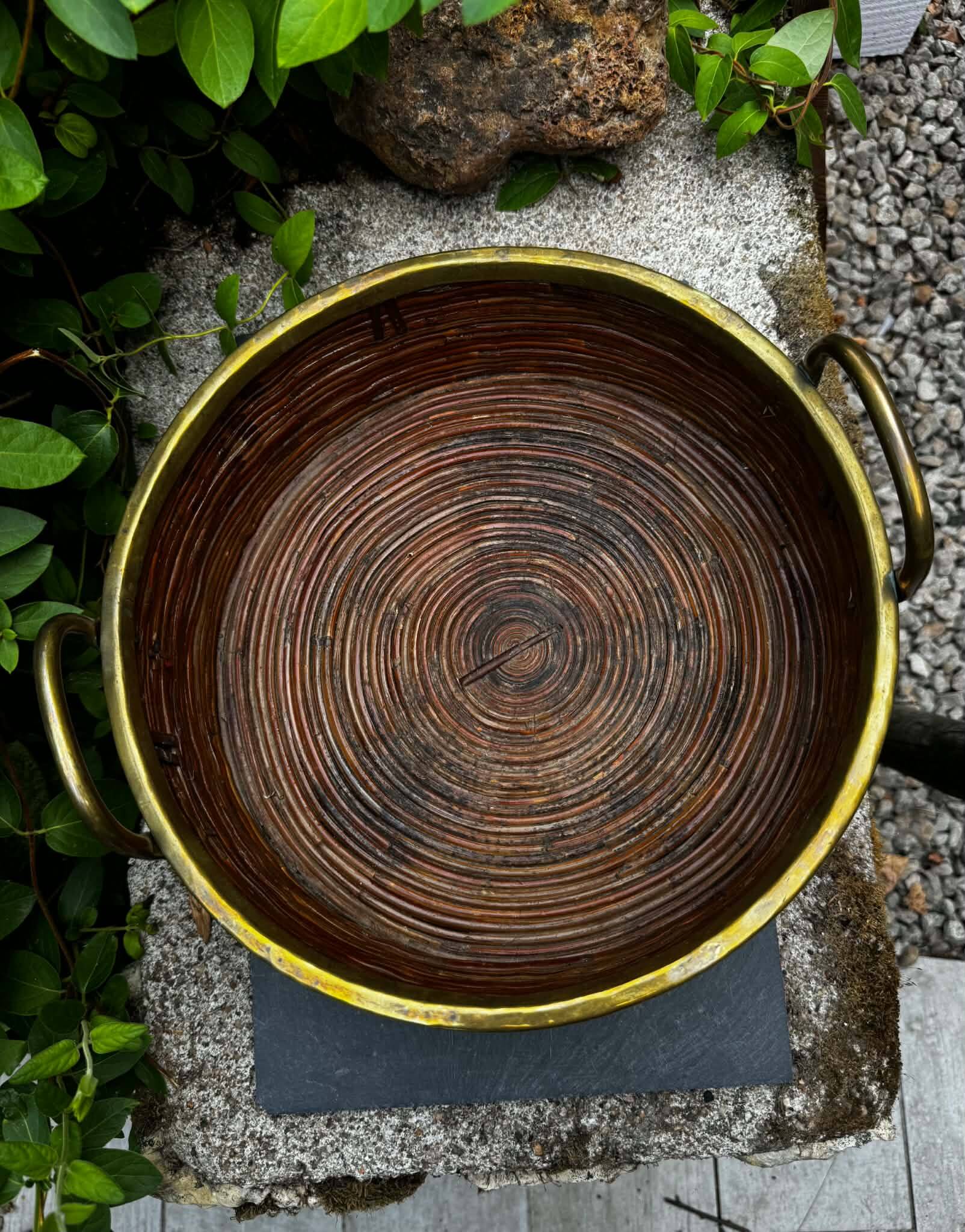 Gabriella Crespi vintage rattan and brass plateau from the 1960s.