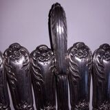 10 dessert knives