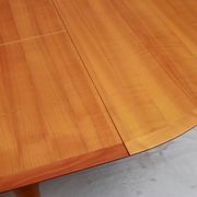 1960s round diningtable in cherrywood from LÜBKE