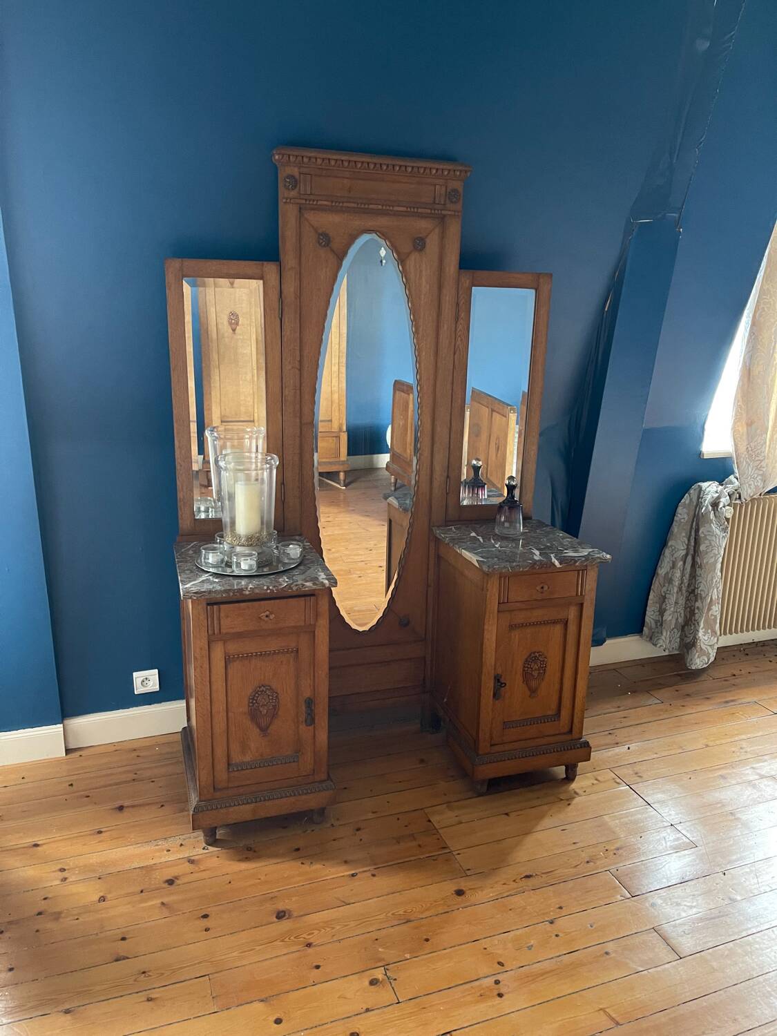 Wooden and marble dressing table