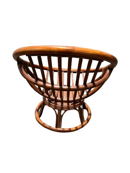 Rotating rattan armchair
