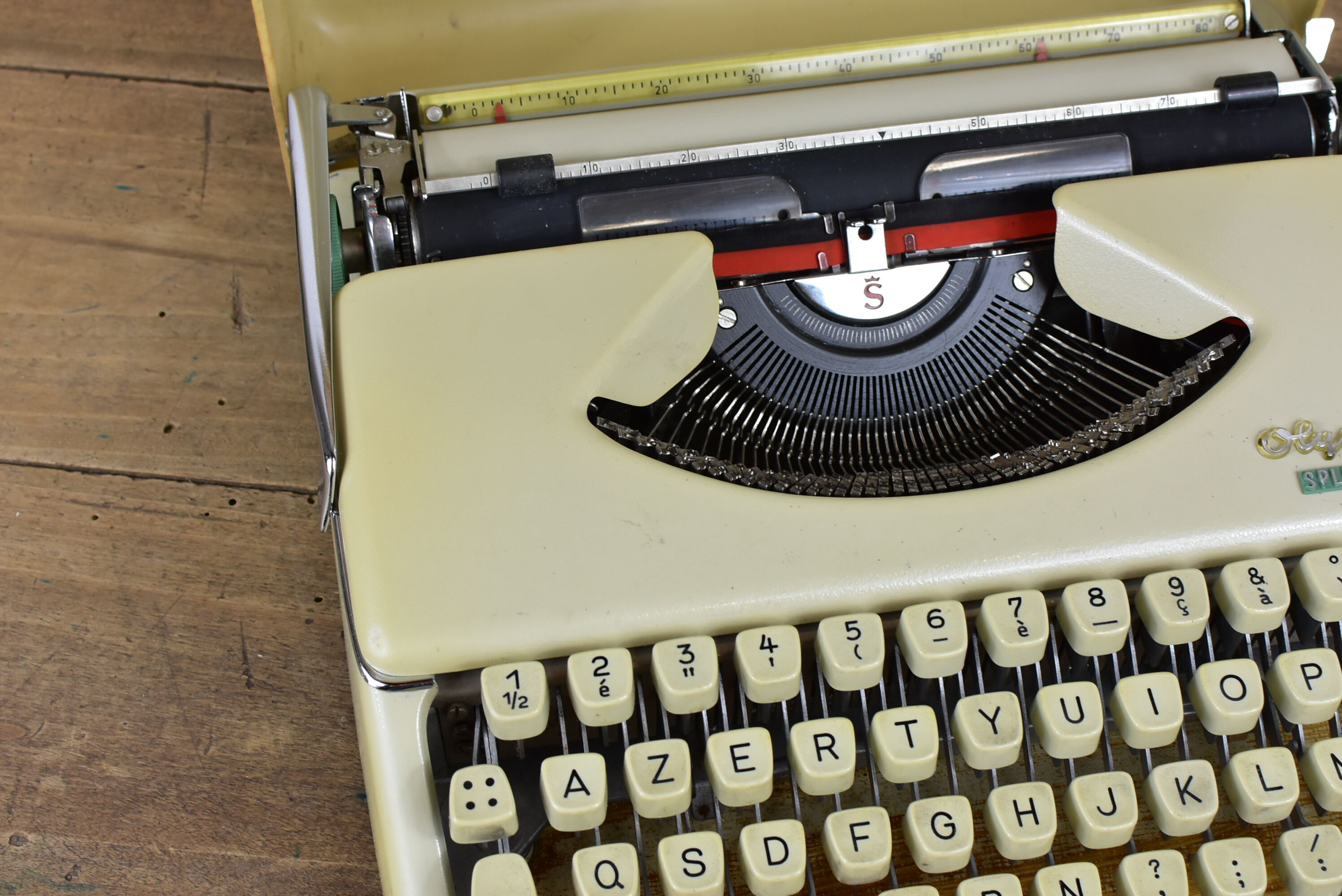 Olympia Splendid 66 Typewriter