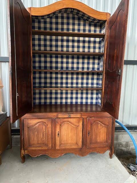 Large 18th century buffet in 2 parts