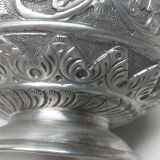 900 solid silver domed vase with floral motifs 196g