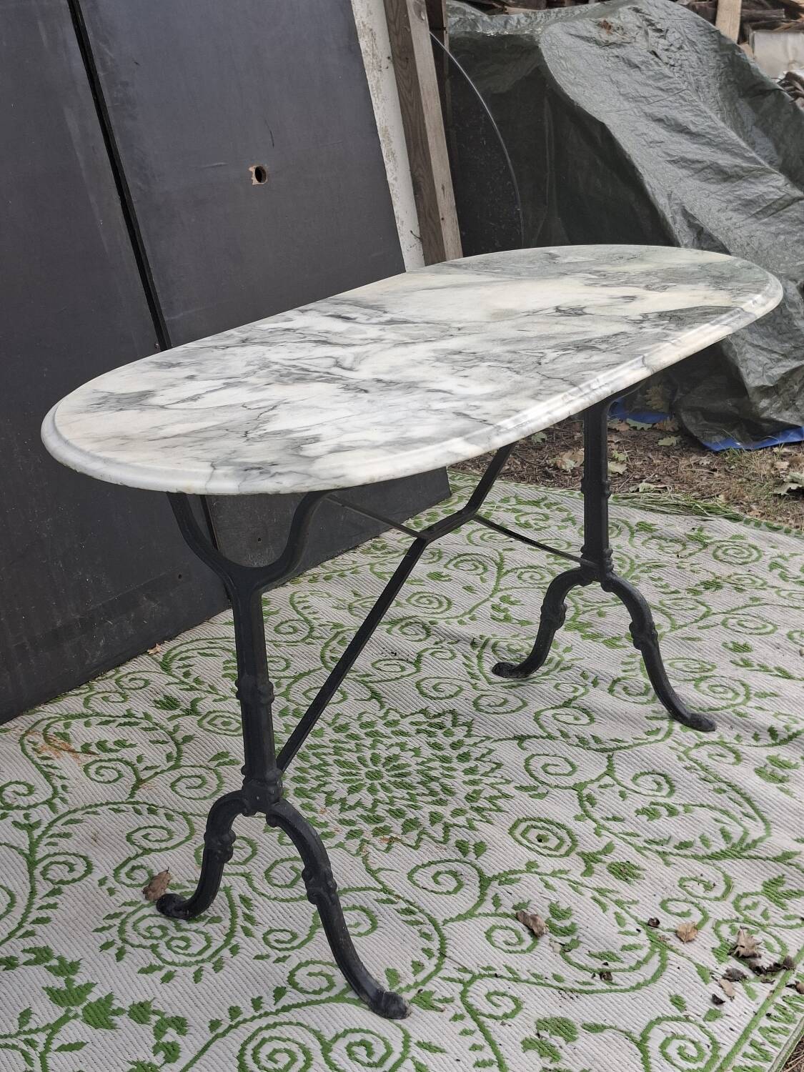 Oval bistro table