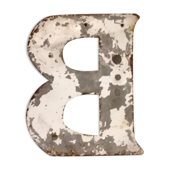 Lettre d'enseigne en metal vintage "B"