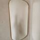 Miroir bord doré, forme libre vintage 1970